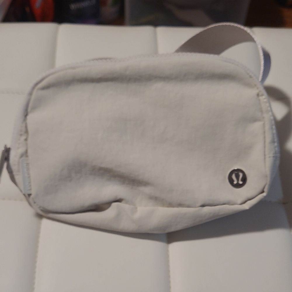 NWT Lululemon Off-White Belt Bag